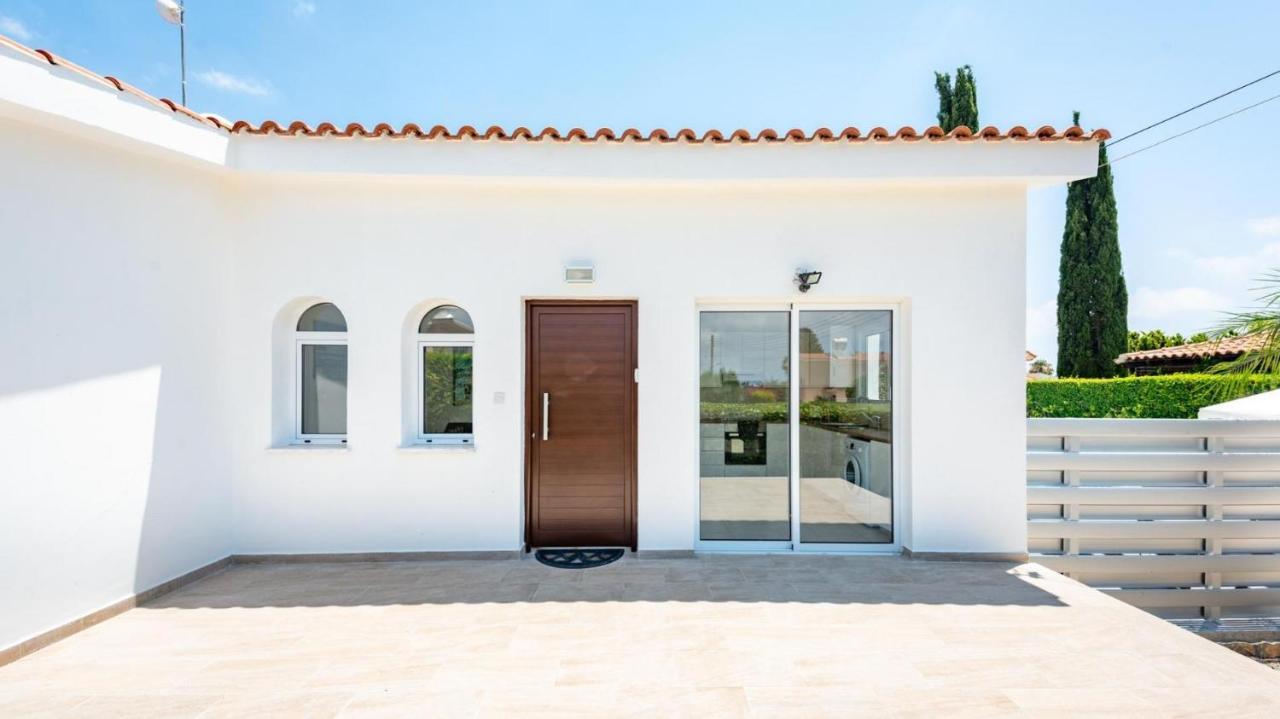 Bungalow Mikaella By Ezoria Villas Coral Bay Ngoại thất bức ảnh