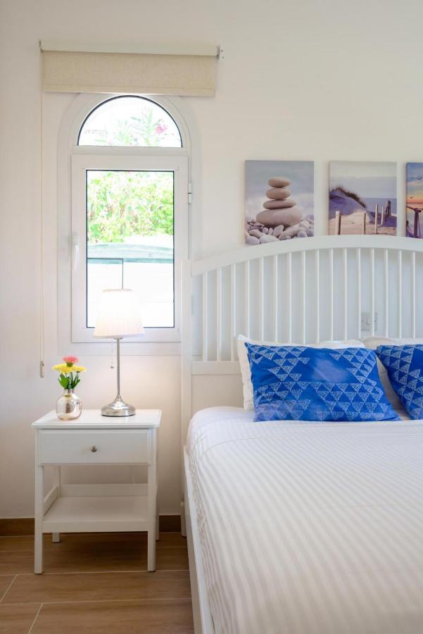 Bungalow Mikaella By Ezoria Villas Coral Bay Ngoại thất bức ảnh