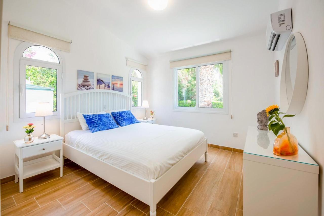 Bungalow Mikaella By Ezoria Villas Coral Bay Ngoại thất bức ảnh