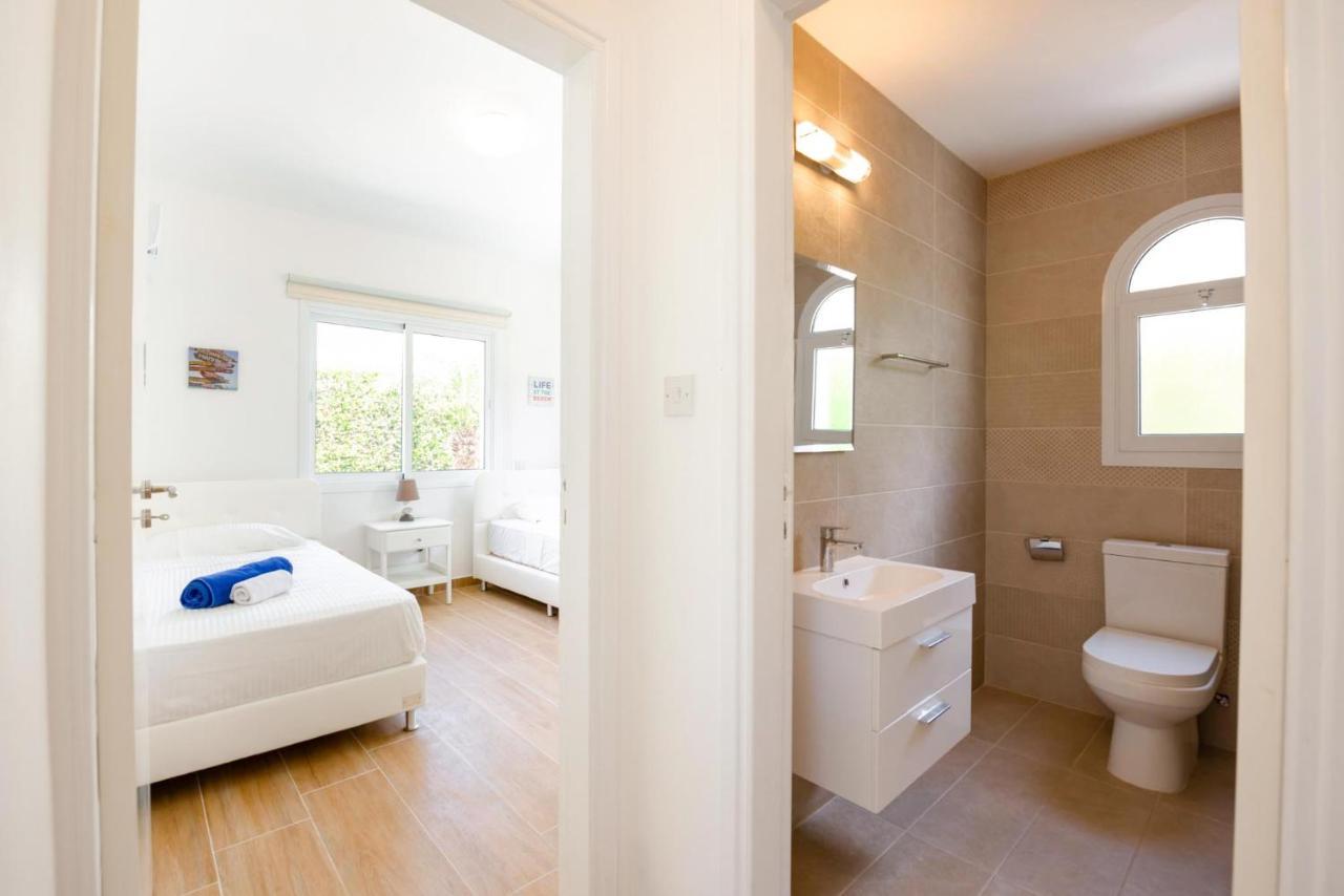 Bungalow Mikaella By Ezoria Villas Coral Bay Ngoại thất bức ảnh
